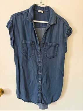 Drapey lightweight Denim Button-Front Shirt - Blue